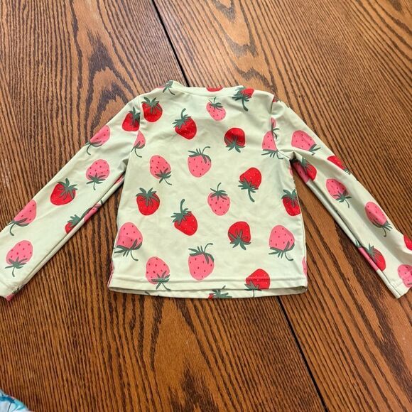 Girl’s 3T Swim Bundle Rashguard Top Swim Skirt Pink, Tucan, Strawberries - Picture 7 of 14